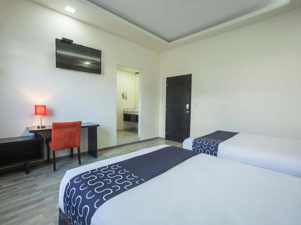 Smart Hotel Monterrey Extérieur photo